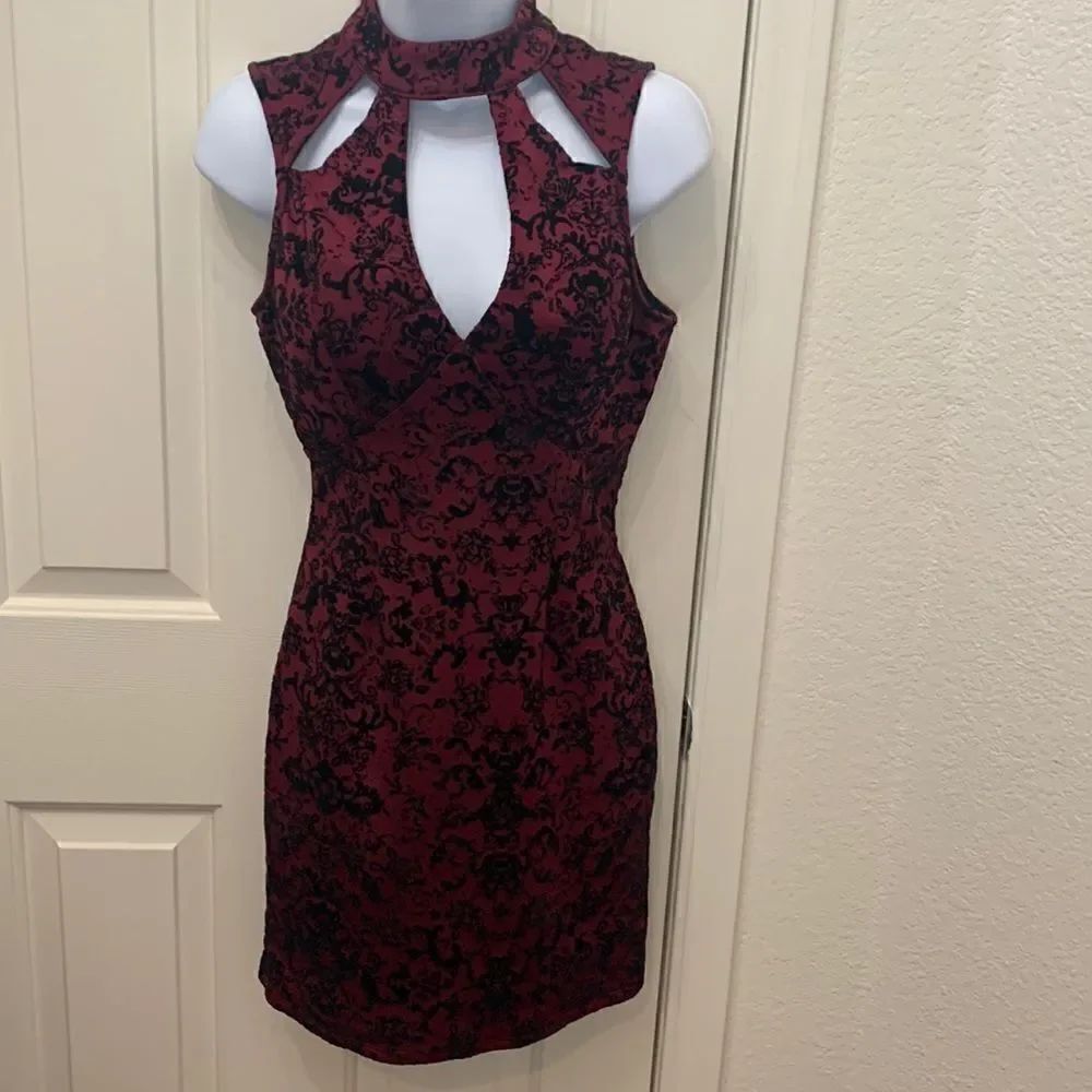 Charlotte Russe Small Cutouts Faux Black Burgundy Velvet Suede Short Sleeve